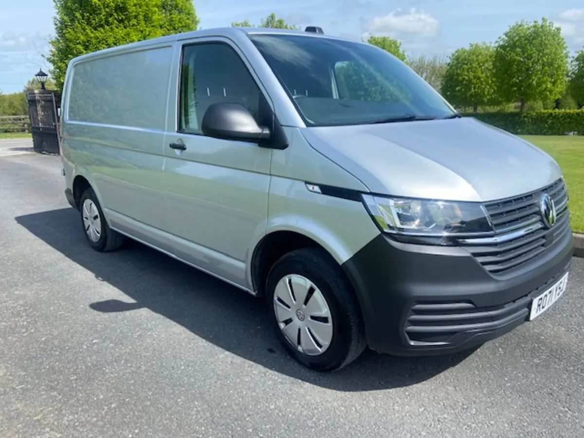 Volkswagen Transporter 2021 - Image 1