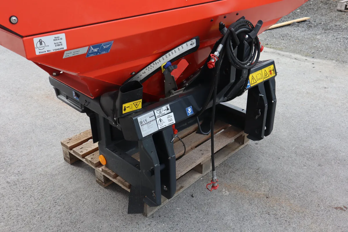 Rauch MDS 18.2D Fertiliser Spreader - Image 4