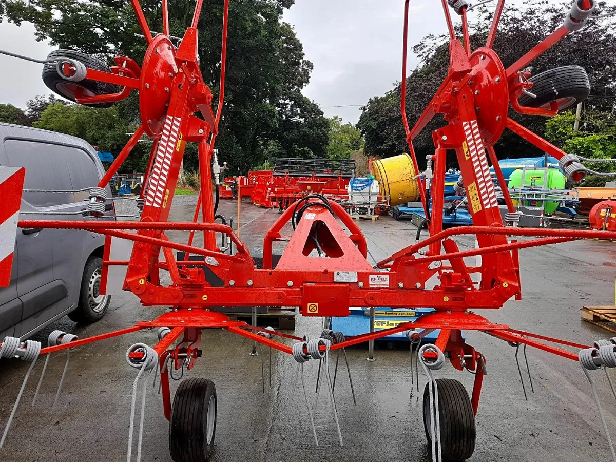 NEW MINOS 554 TURNER - Image 1