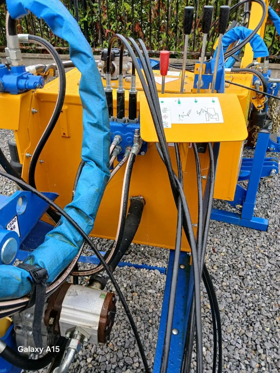 BOMFORD KESTREL E HEDGECUTTER. - Image 2