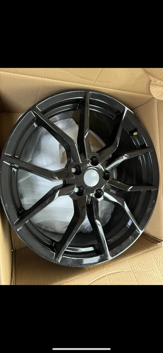 18” Ford rs gloss black 5x108