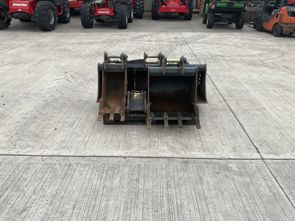 Rhinox 5 Ton Bucket Kit - Image 1