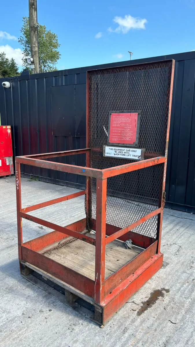 Man Basket / Lifting Cage - Image 1