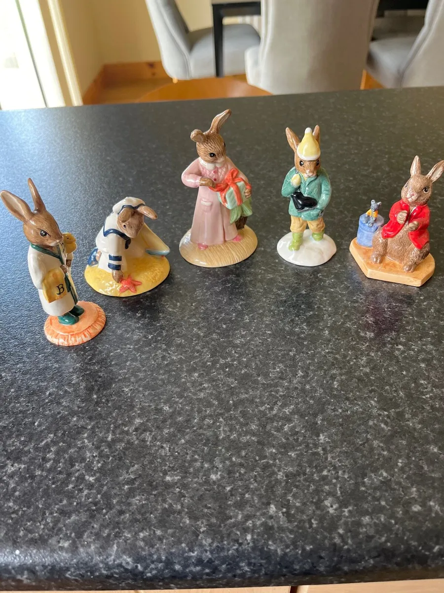 Royal Doulton figures - Image 1