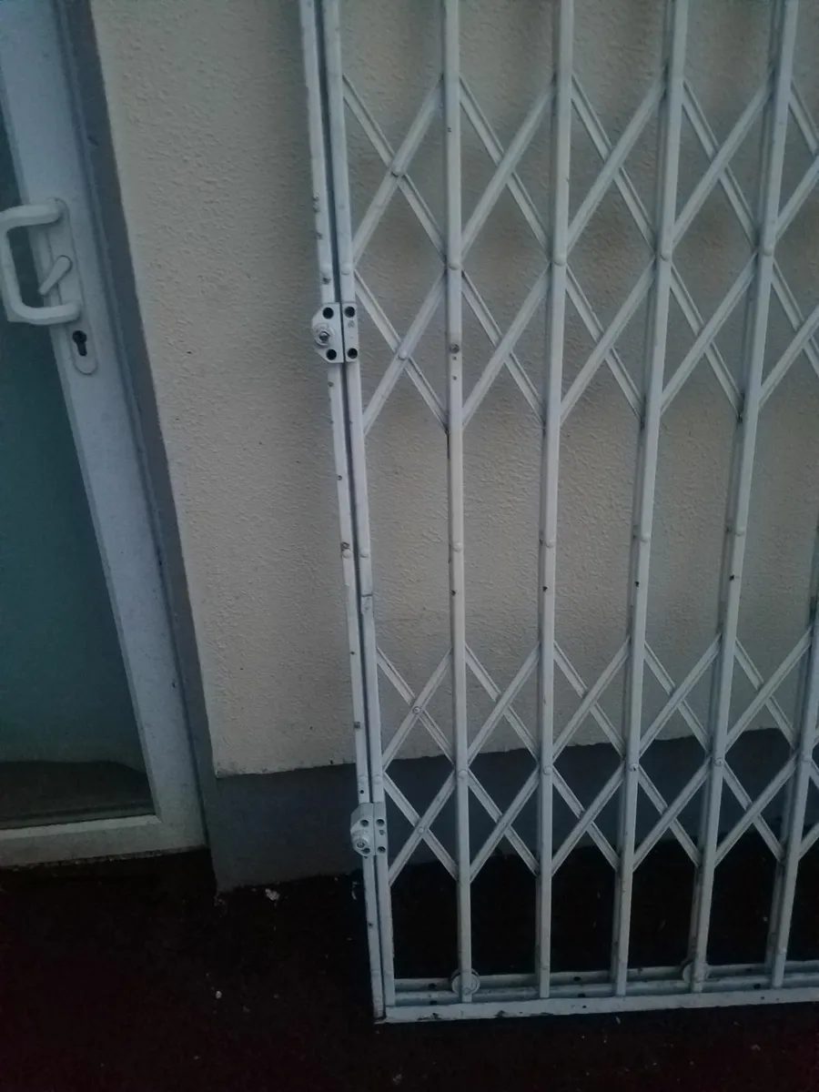 house home  van security window grills 2 locks - Image 2