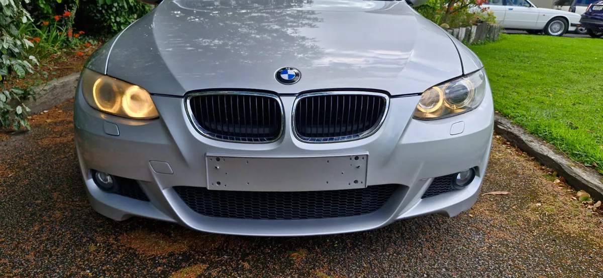 BMW 325i E93 Convertible for BREAKING - Image 2