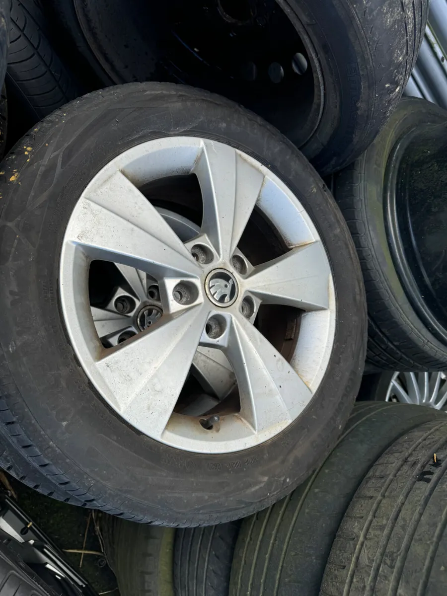 16” alloys and tyres used 5x112 Skoda vw