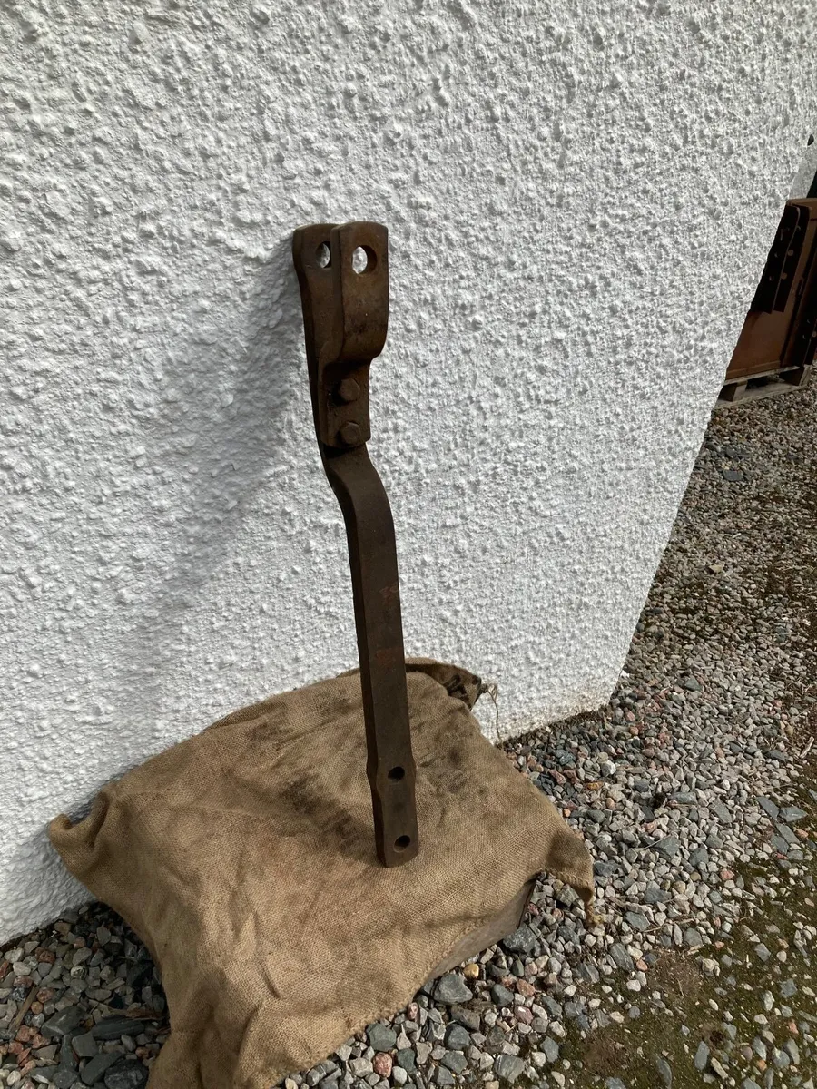Ford 4000 tractor drawbar - Image 1