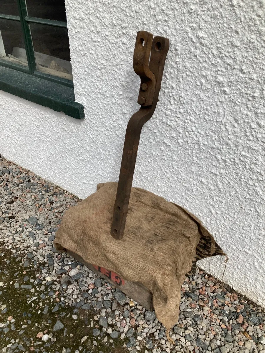 Ford 4000 tractor drawbar - Image 2