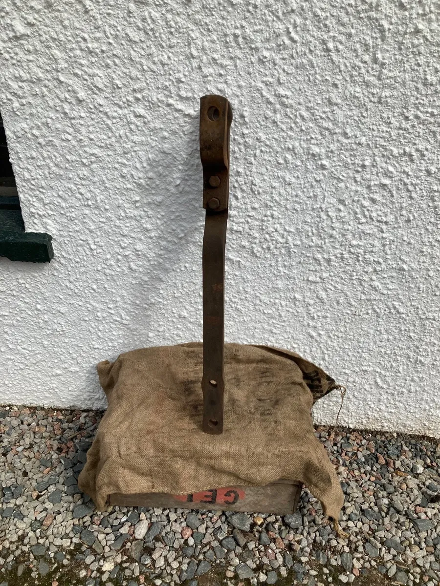 Ford 4000 tractor drawbar - Image 3