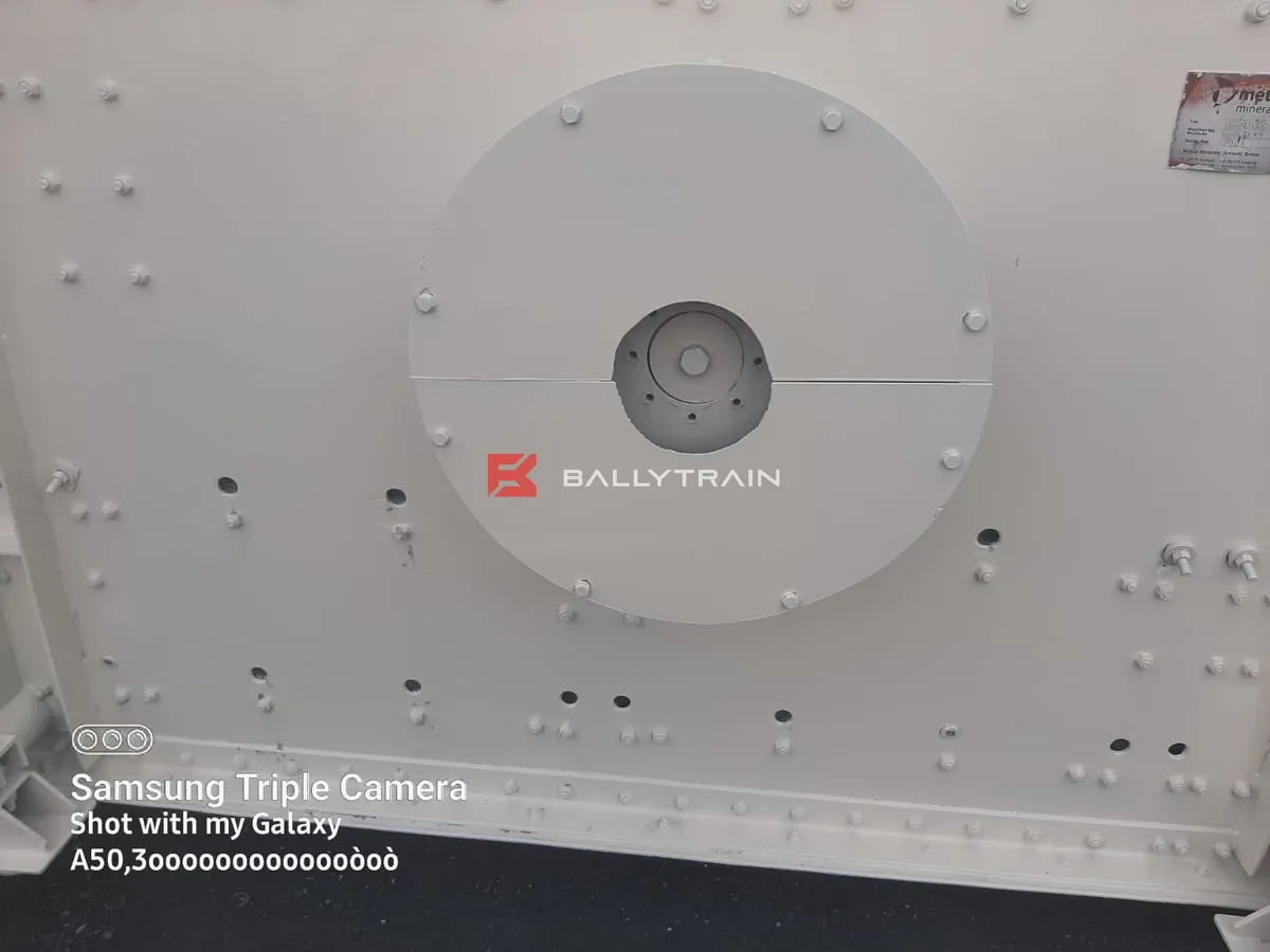 Metso 14ft x 5ft Three Deck Screenbox - Image 4