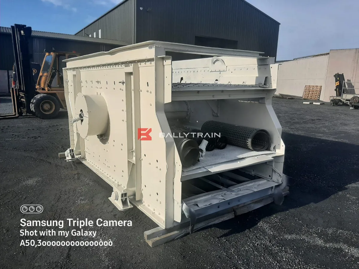 Metso 14ft x 5ft Three Deck Screenbox - Image 2
