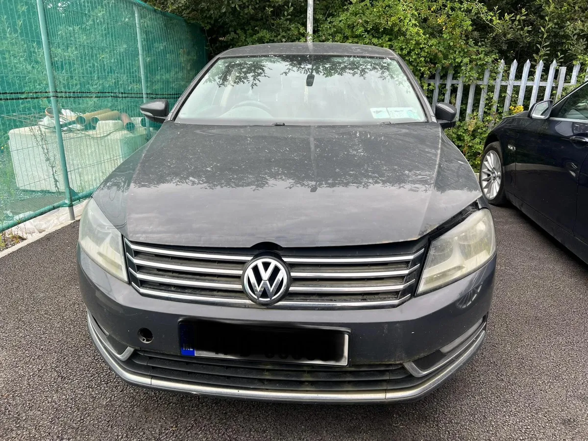 2012 VW Passat Breaking ONLY - Image 2