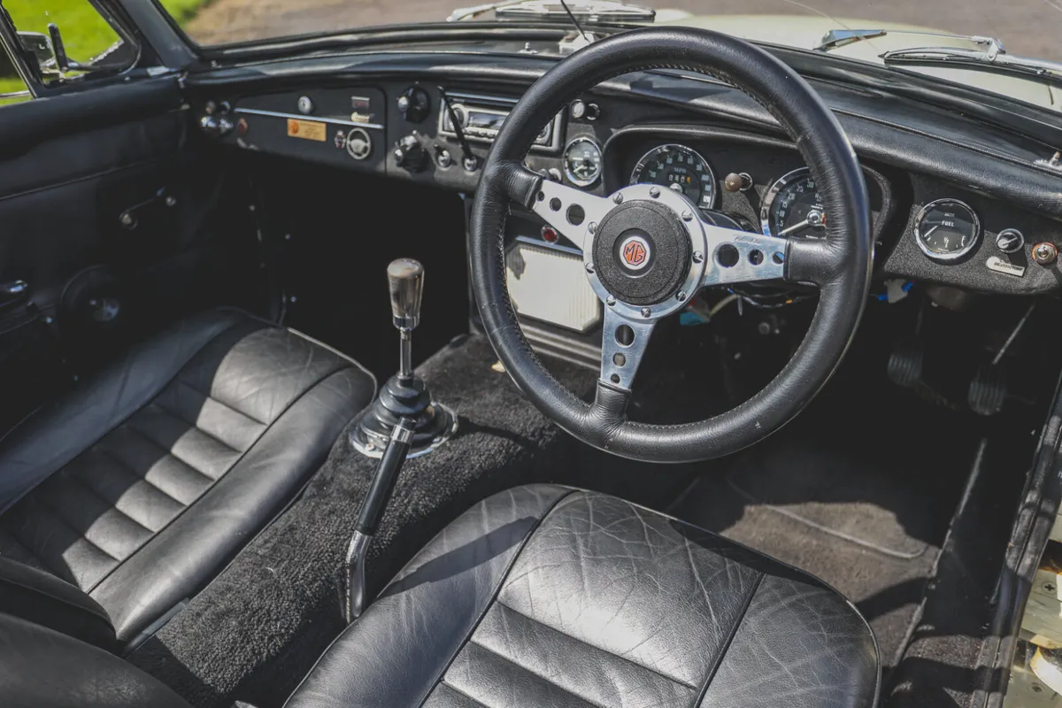 1970 MG C Roadster - Image 4