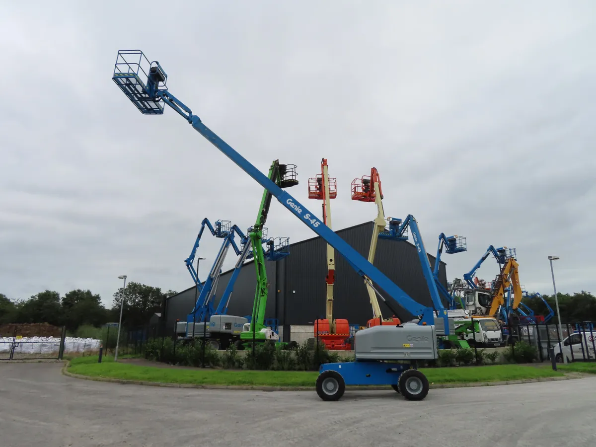 Genie S45 Boom Lift Access Platform SN2816 - Image 3