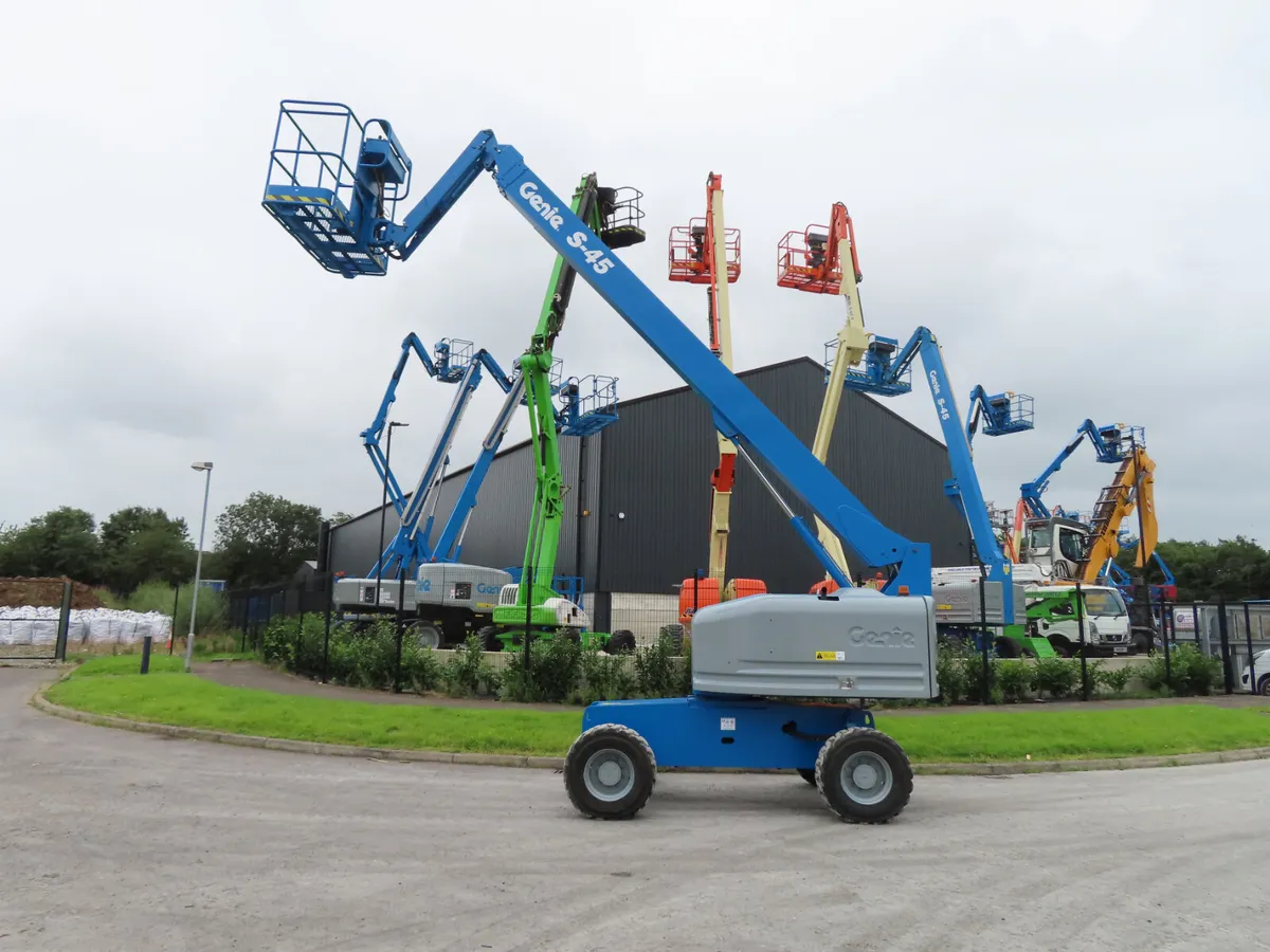 Genie S45 Boom Lift Access Platform - Image 3