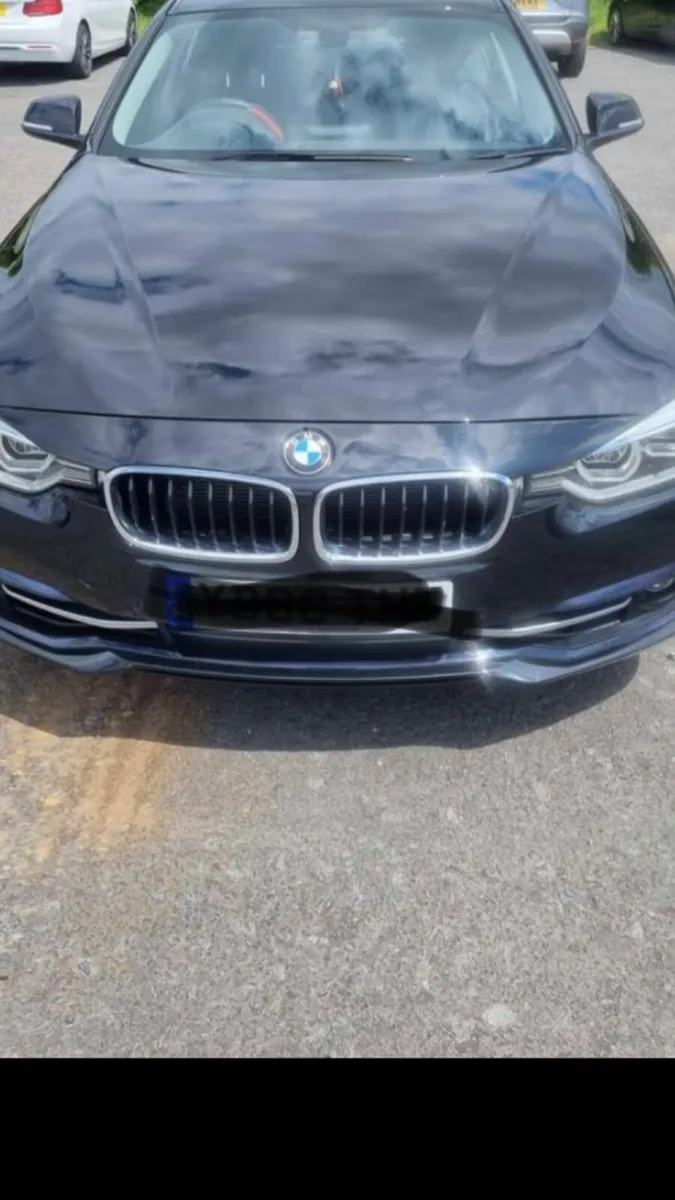 BMW 320E hybrid for breaking