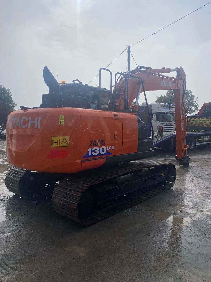2021 Hitachi Zaxis 130 - 6 2041 hours - Image 2