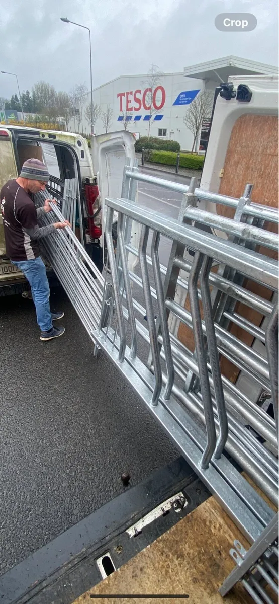 Gates and barriers - Image 4