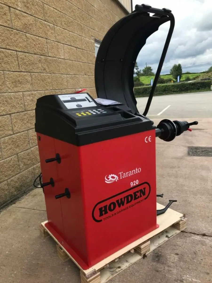 Taranto Wheel Balancer 230v - Image 1