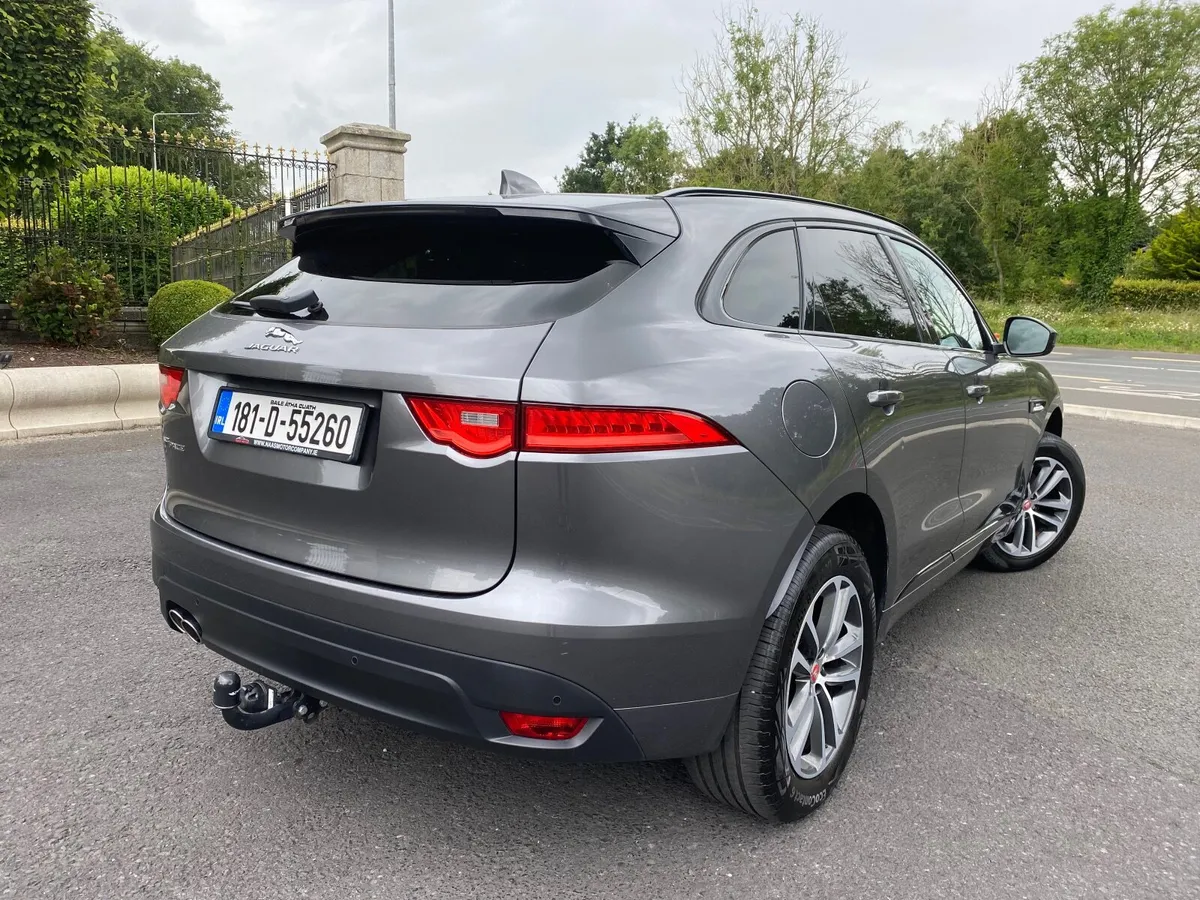 Jaguar F-Pace 2018 - Image 2