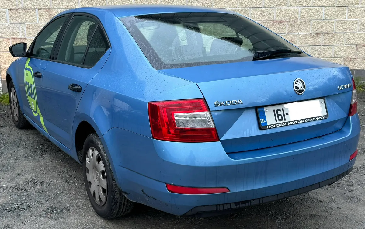 2016 Skoda Octavia For Breaking - Image 4