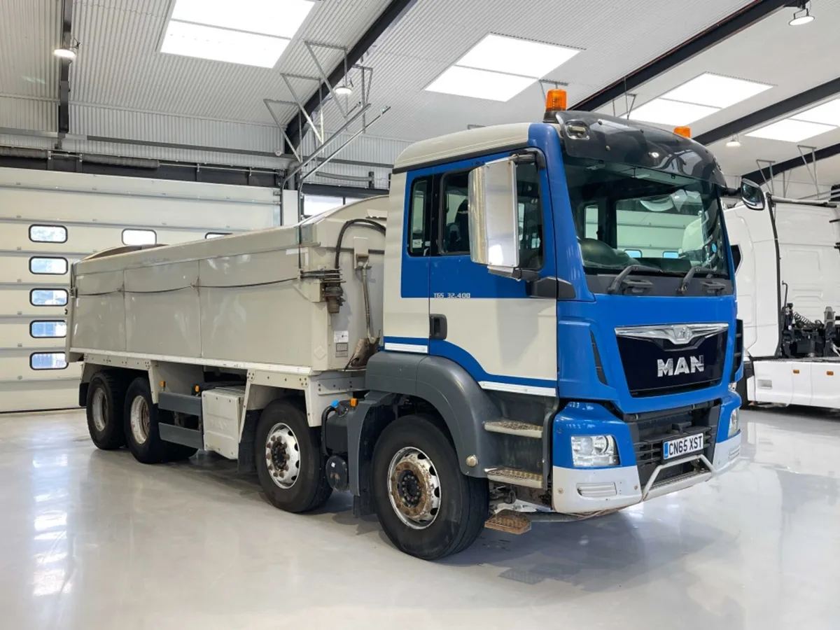 2016 (65) MAN TGS 32.400 8X4 TIPPER - Image 1