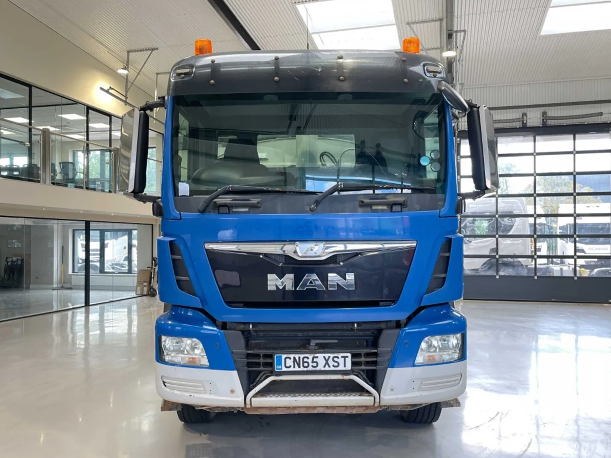 2016 (65) MAN TGS 32.400 8X4 TIPPER - Image 2