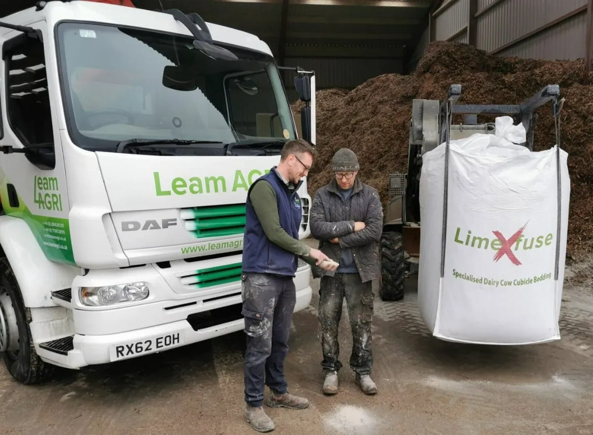 Dairy Cow Cubicle bedding. Lime - Image 1
