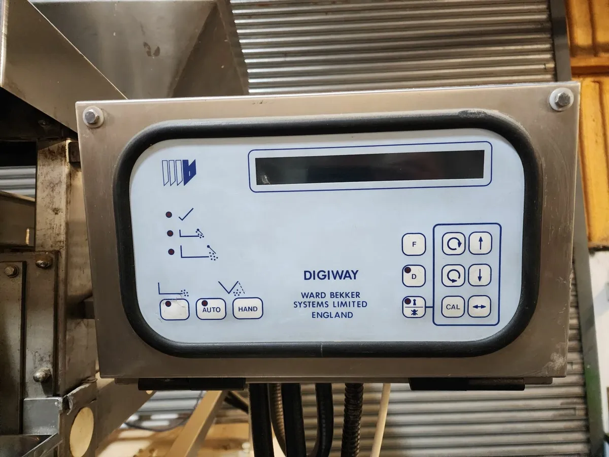 Automatic Linear Weighing Machine - Image 1