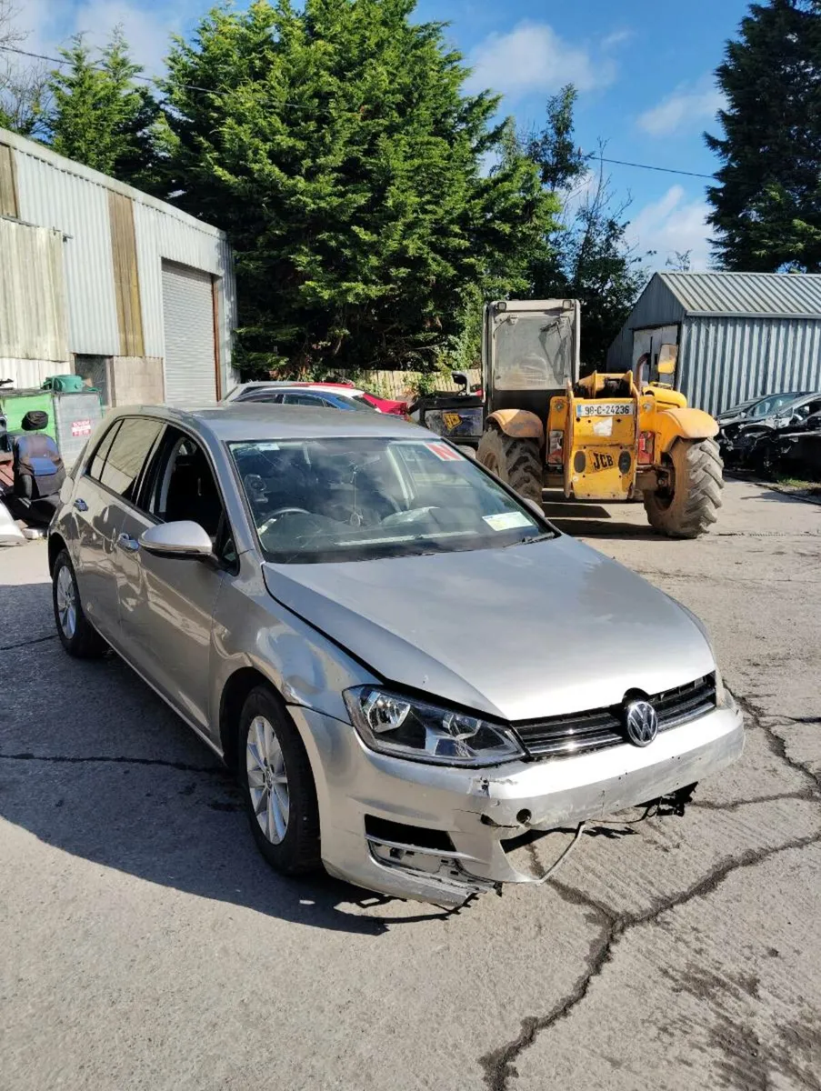 Breaking golf Mk7 2014 dsg 1.2tsi CJZA - Image 2