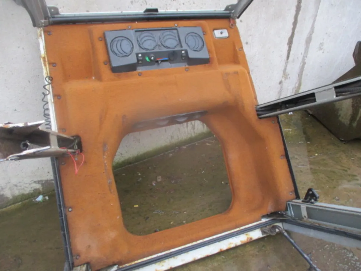 MF 600 Roof Cloth - Image 2