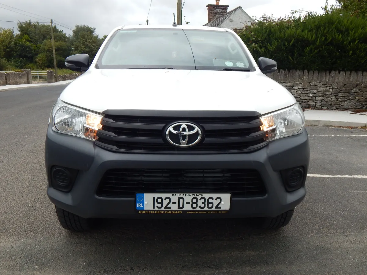 2019 Toyota Hilux Double Cab CVRT 05/26 vat inv - Image 3