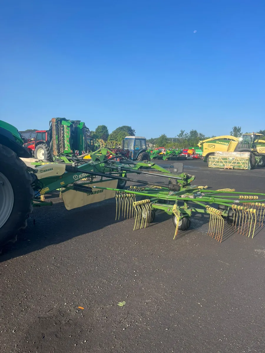 Krone TC880 rake - Image 2