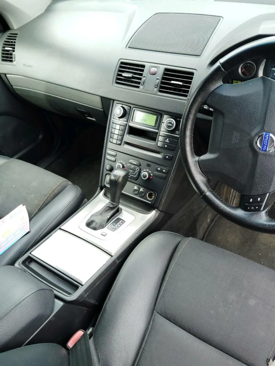 Breaking Volvo XC90 d5 2010 d5244t18 - Image 4