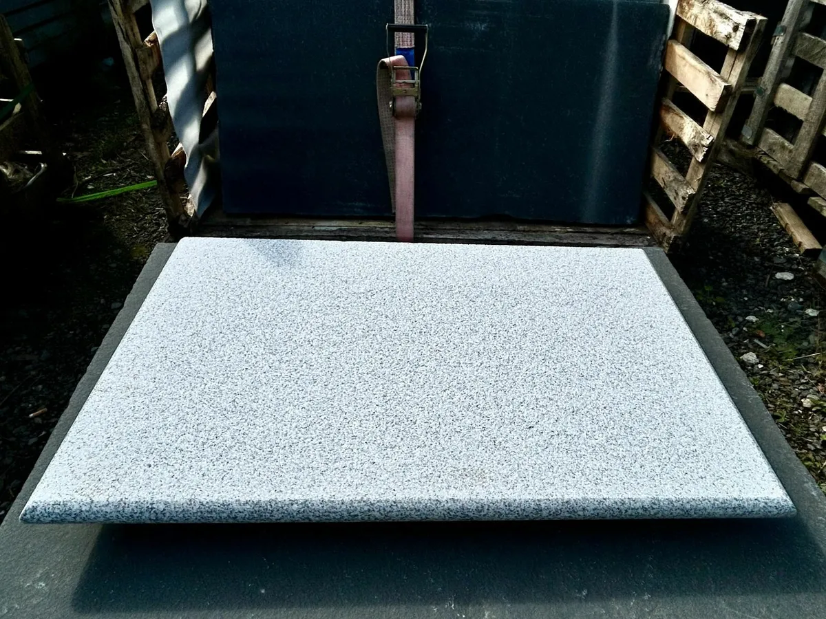 Granite Bullnose Landing Step - Image 1