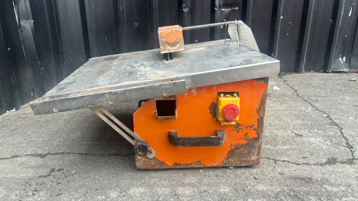 Clipper Tile Saw - Image 1