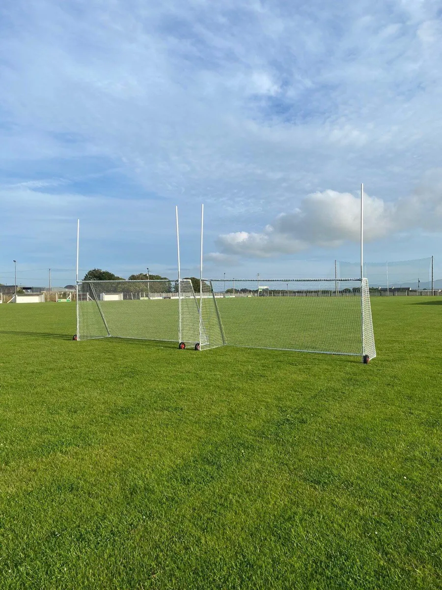 Goal posts - Image 3