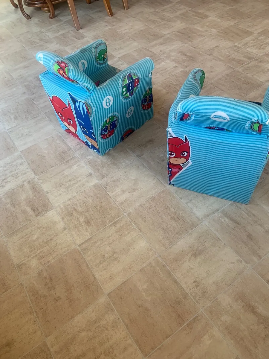 Toys 2  toddler chairs - Image 3