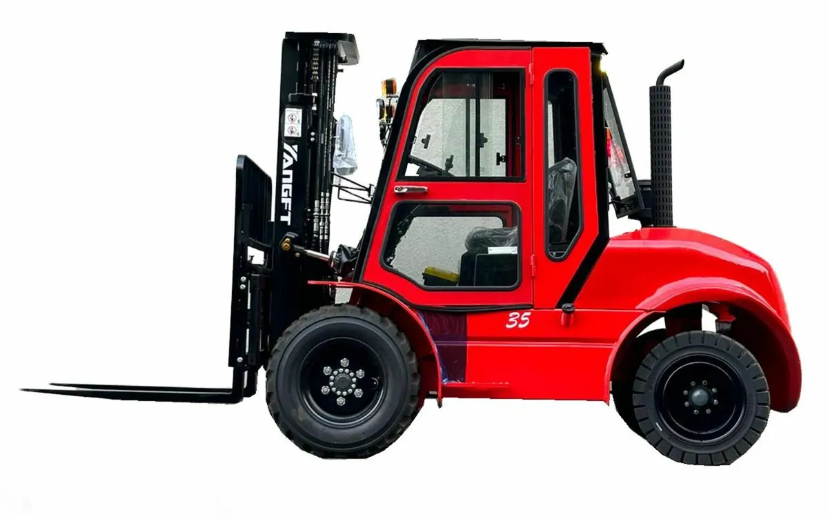 YangFT 3.5 Ton Rough Terrain Forklift - Image 1