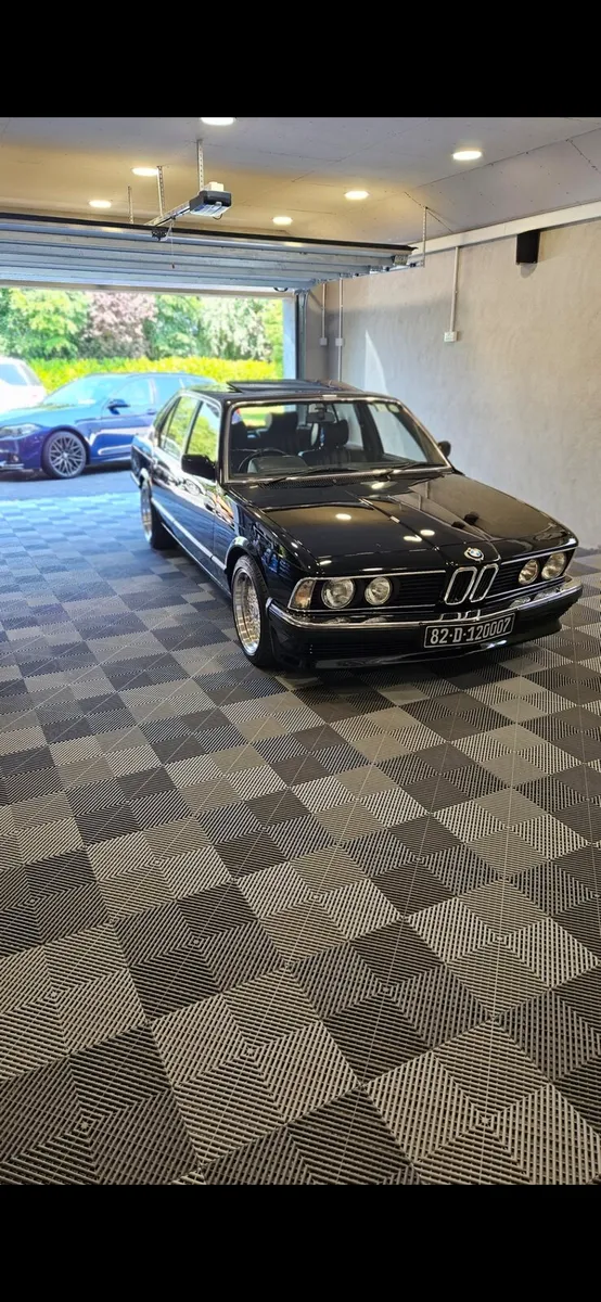 1982 Bmw 728i E23 - Image 4