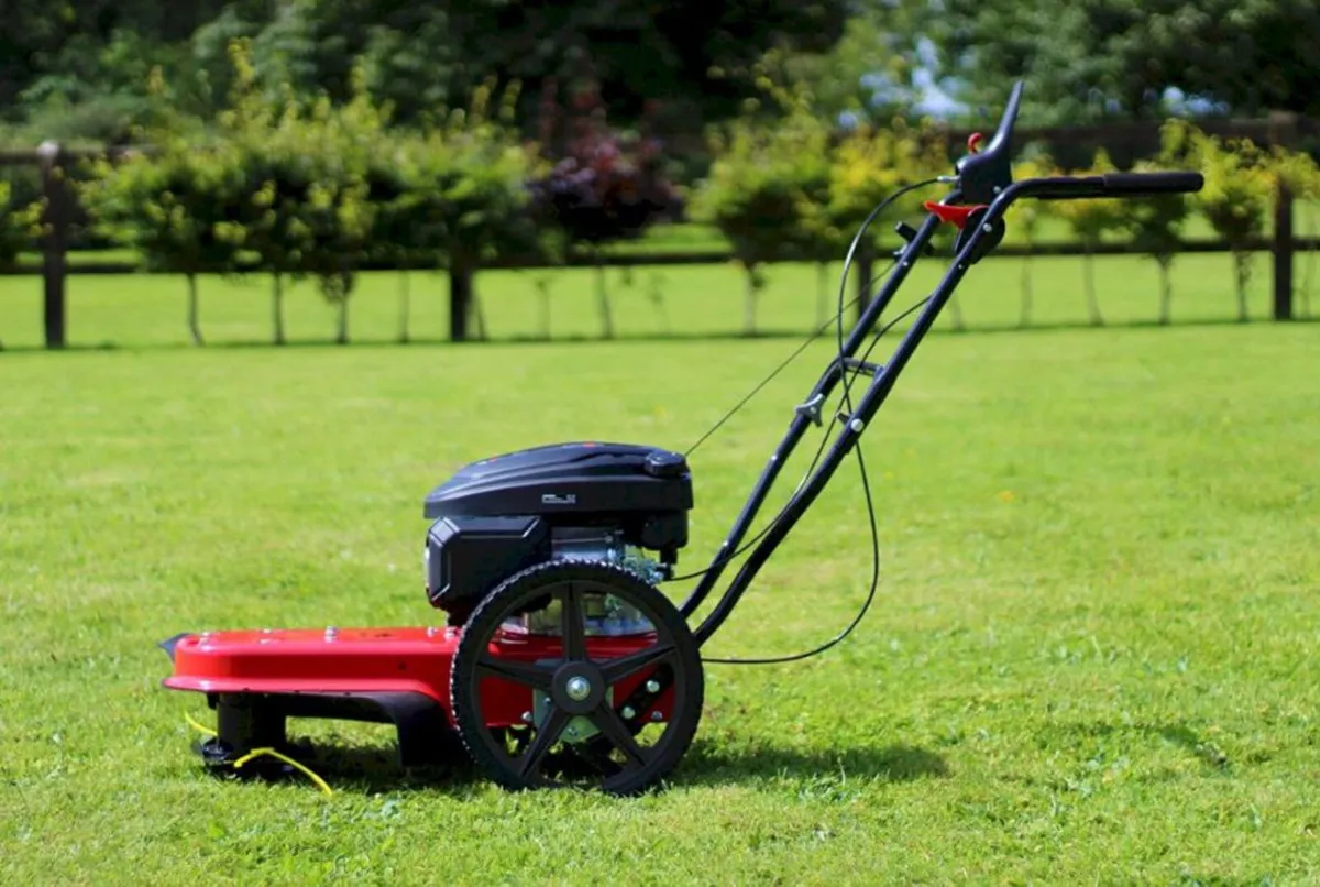 Piranha WBT60 Wheeled Trimmer - Image 4