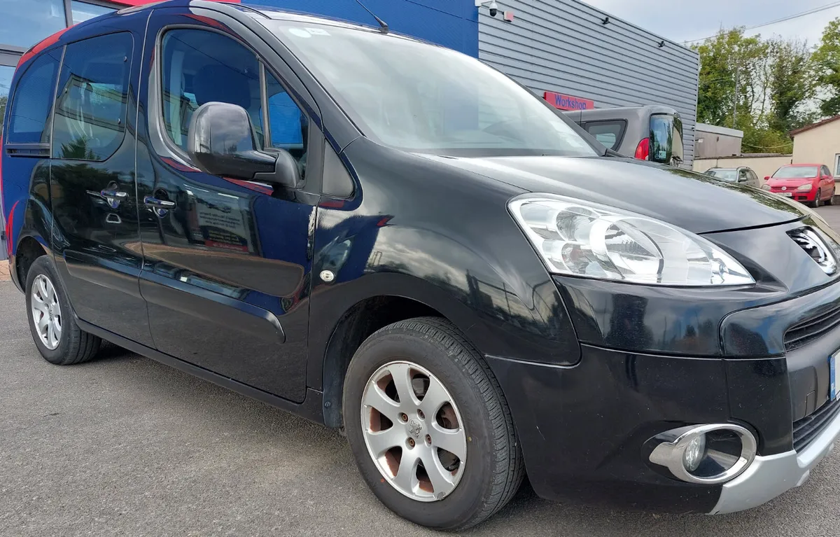 Peugeot Partner Tepee Breaking for Parts - Image 1