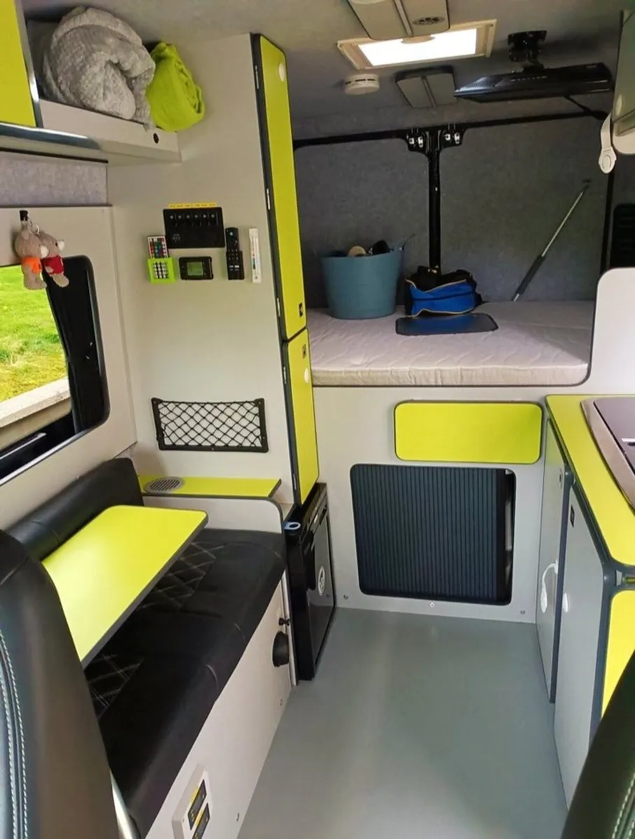Off-Grid Citroen Relay Campervan - Image 3