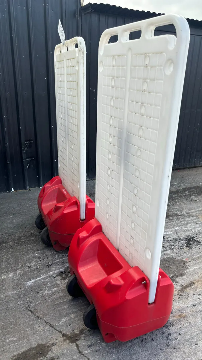 Armorgard Sanitiser Station - Image 4