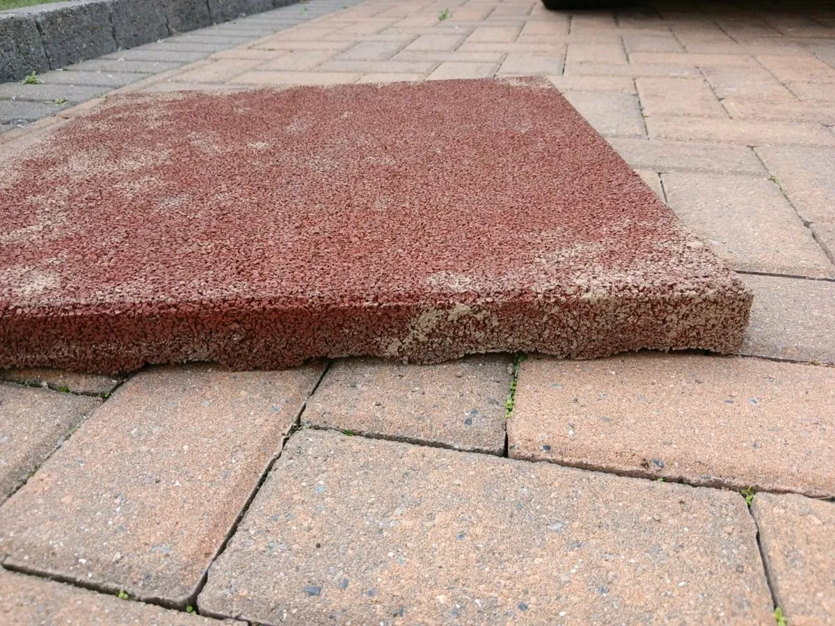 Play ground slabs 12 of them for 100 EURO - Image 2