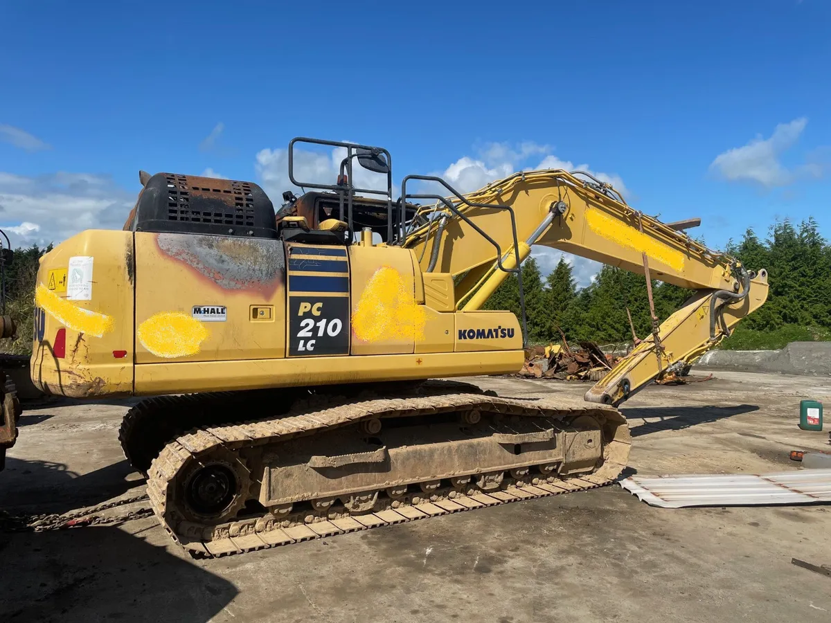 X2 Komatsu PC210-11 DISMANTLING - Image 3