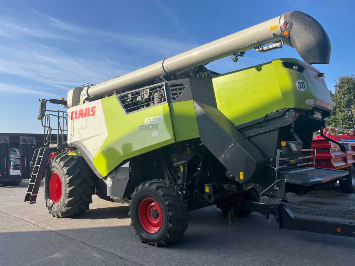 Claas Trion 650 c/w Vario 680 - Image 1