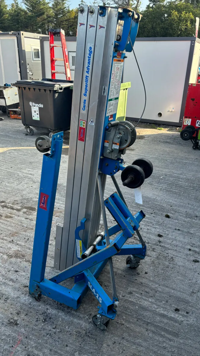 Genie SLA10 Material Lift - Image 4