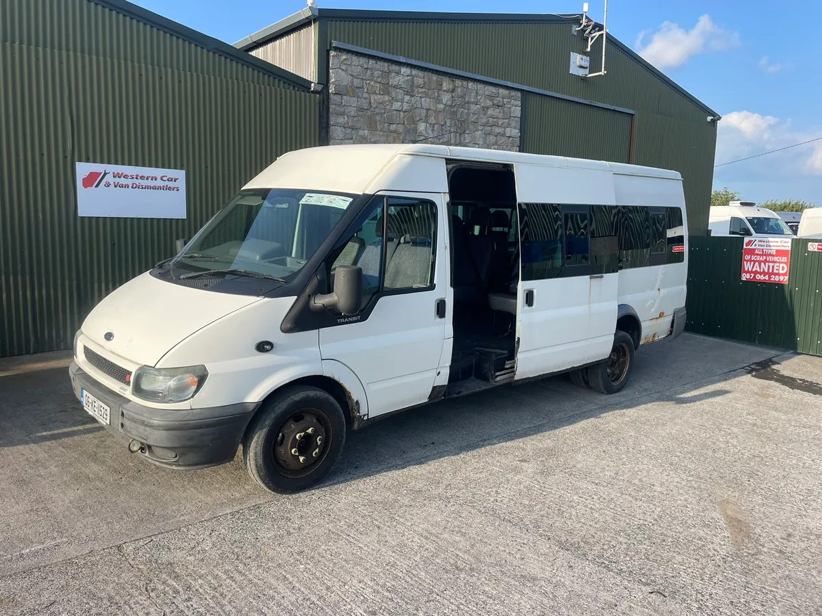 2006 Ford transit 2.4 12 seater bus dismantling
